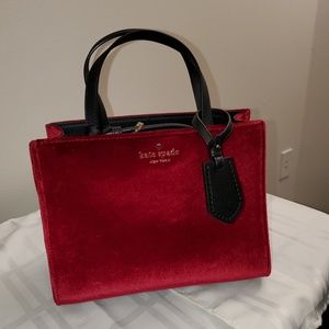 Kate Spade Thompson StVelvet Red